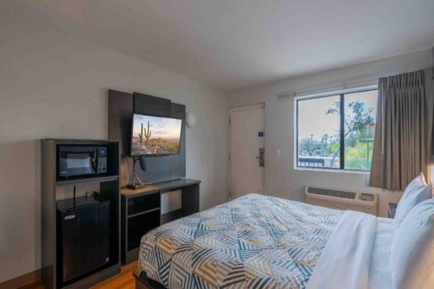 1 King Bed  Non-Smoking - foto 6