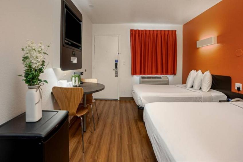 1 Queen Bed - foto 9