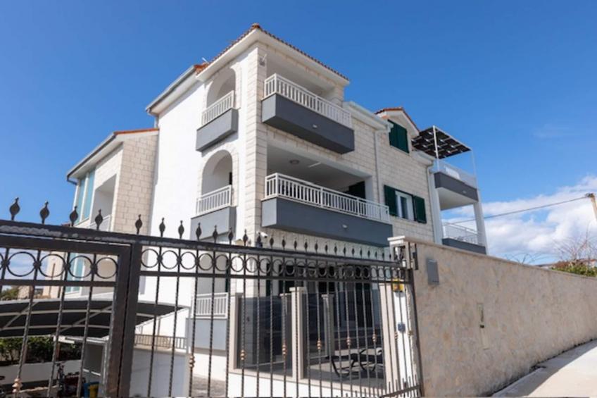 Villa Supetar Garden - Two Bedroom Apartment with Terrace - foto 29