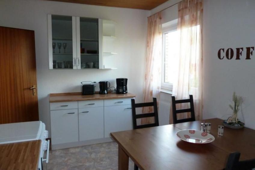 Ruhige Ferienwohnung mit Balkon und Parkplatz - foto 6