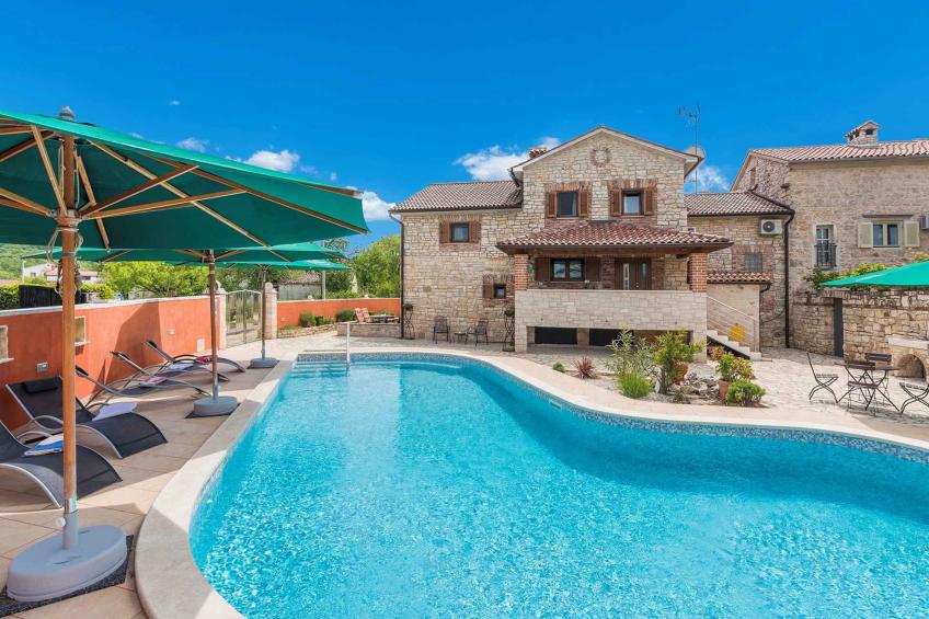 Holiday apartment mit Terrasse und Pool - BF-CZ2M8 - foto 8