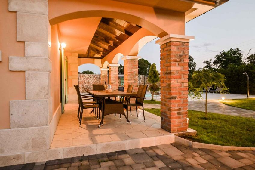 Villa with outdoor pool and air conditioning - BF-3PXRN - foto 8