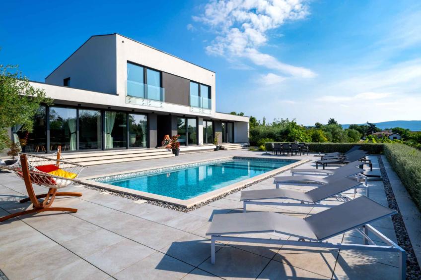 Villa avec terrasse, piscine chauffée et grand jardin - BF-MZ94D - foto 5