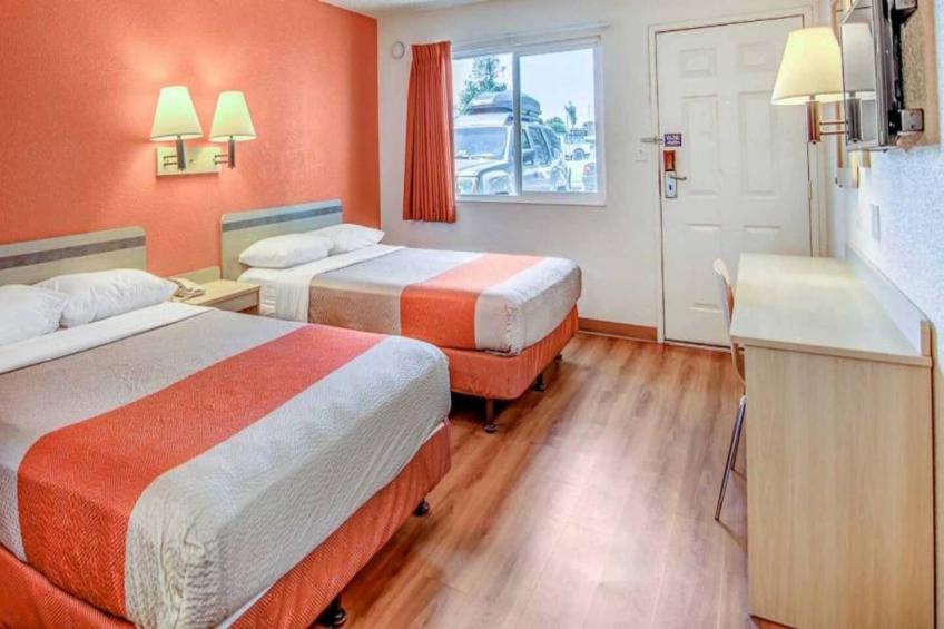 2 Full Beds  Micfridge - foto 12