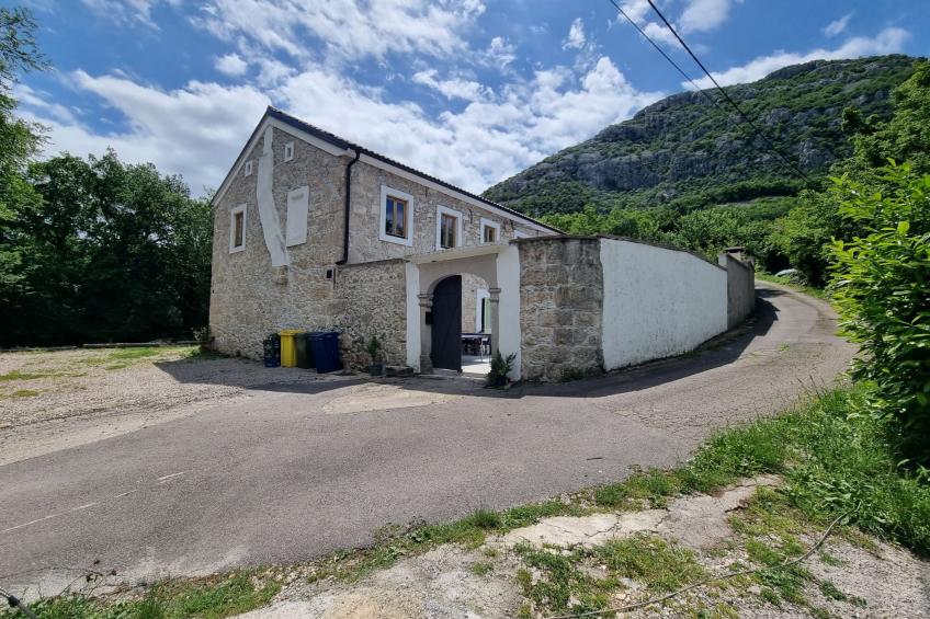 Steinhaus mit privatem Außenpool - foto 47