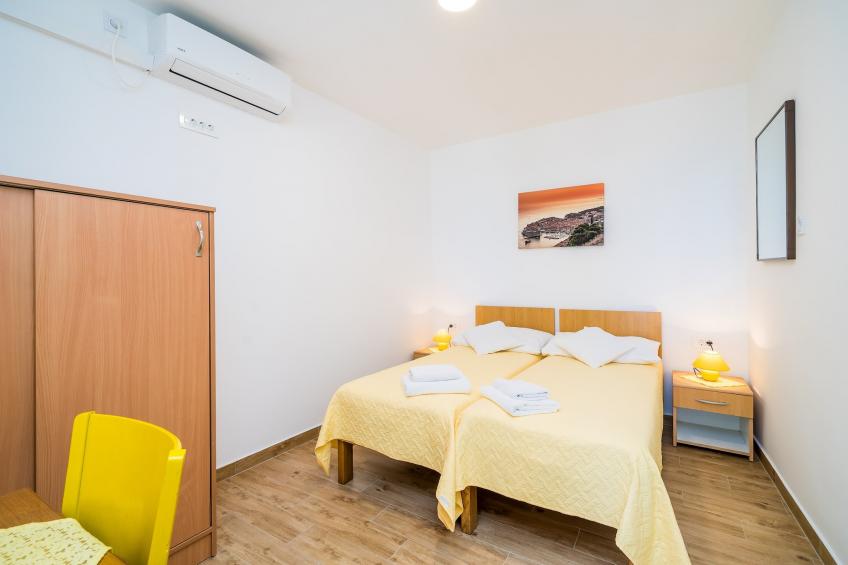 Guest House Villa Nina- Two Bedroom Apartment with Terrace and Sea View (Apt67) - foto 9