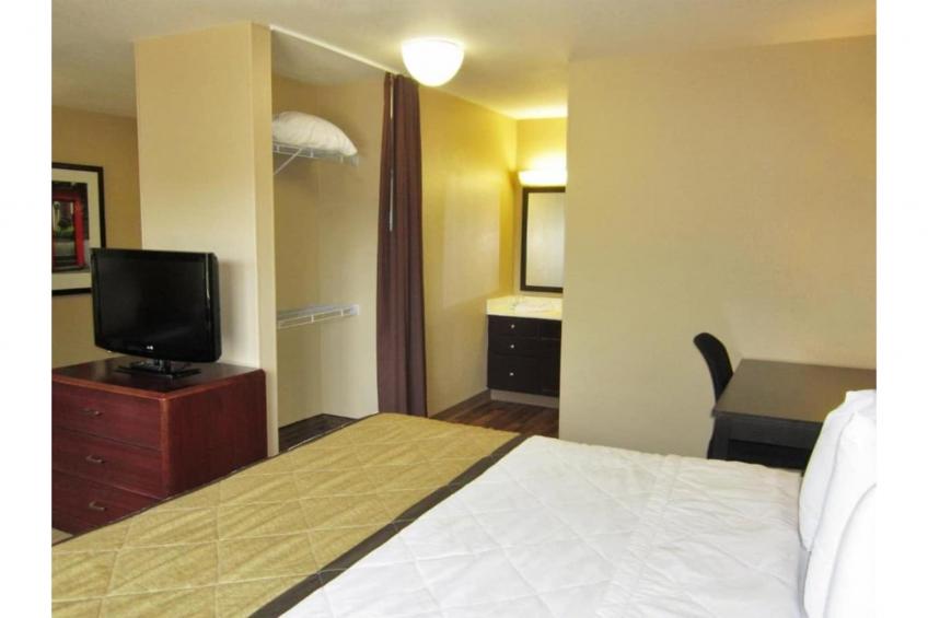 1 Queen Bed | Non-Smoking, Kitchen, Sofa-Bed - foto 20