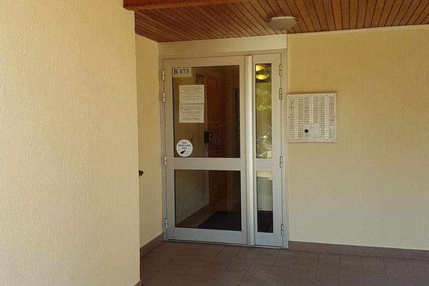 Ruhige Tourismusmöblierung mit Balkon und Pool - foto 11