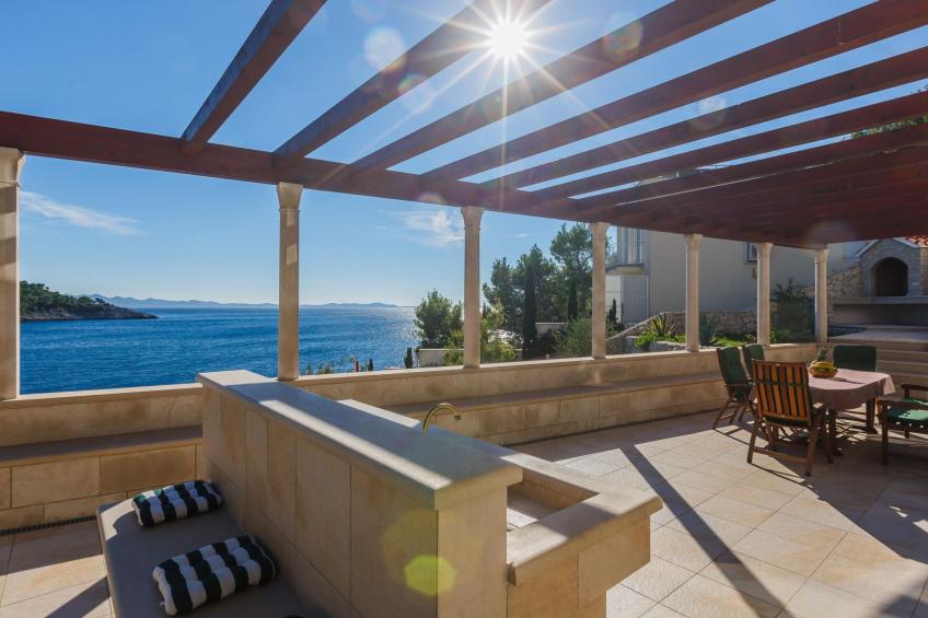 Ferienvilla "Osibova" mit Blick auf das Wasser - foto 39