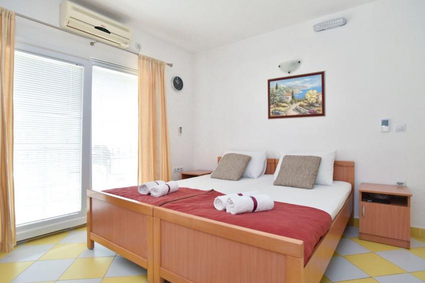 Studio-Apartment mit Balkon