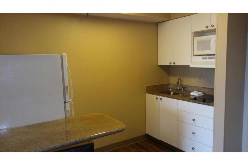 2 Full Beds | Suite, Non-Smoking, Kitchen - foto 7