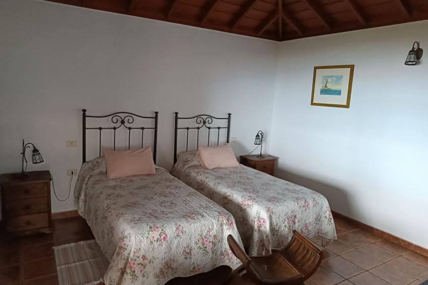 in Monte Breñas mit Grill, Terrasse und Garten - foto 14