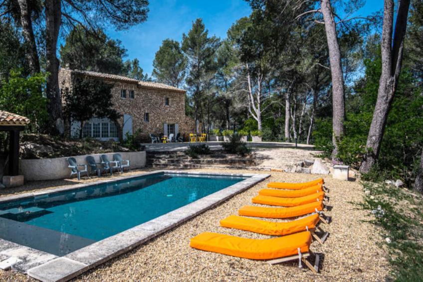 Maison Avec Vue Et Piscine Chauffée à Roussillon