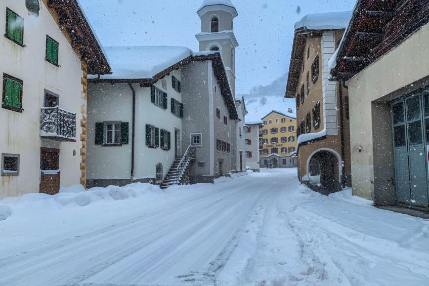 mit Blick in die Berge - foto 22