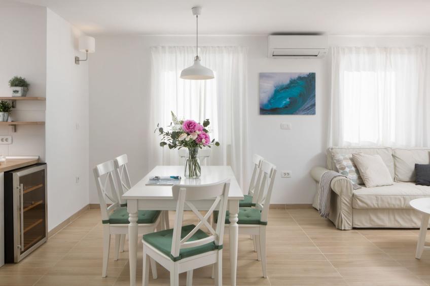 Charmante Villa mit gepflegtem Garten und beheiztem Pool - foto 11