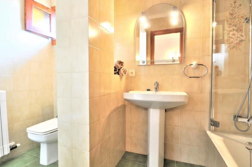 CA NA MALEN Hermosa casa para familias con gran piscina, jardín. - WiFi Gratis - foto 36