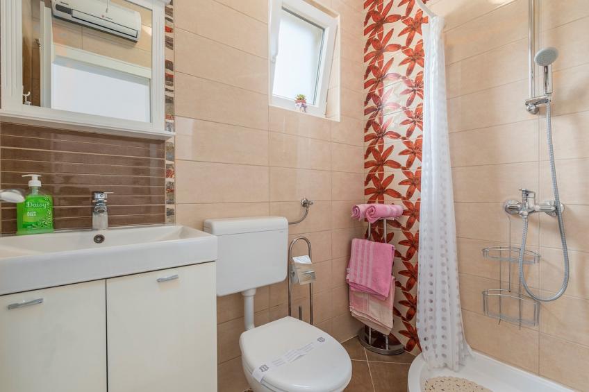 Vakantiewoning met terras en airconditioning - BF-6HK93 - foto 17