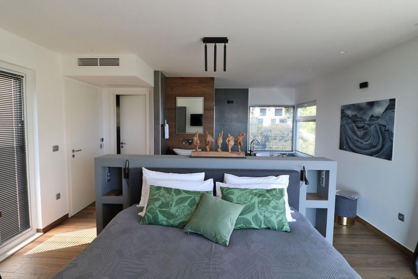 Moderne Villa mit Infinity-Pool im Bergdorf Veliko Brdo - foto 49