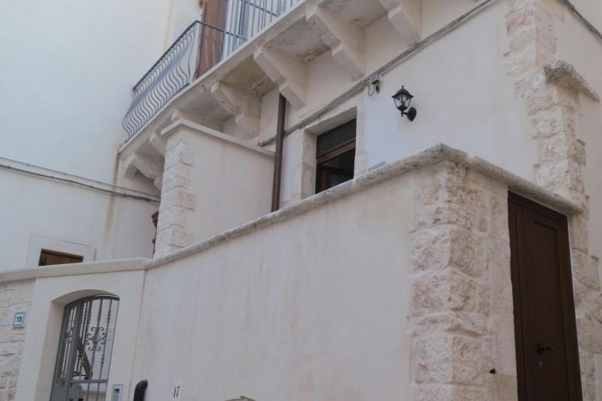 In 2015 renoviertes Ferienhaus inmitten der Altstadt mit steinernen Rundbögen