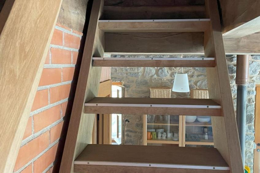 Zypressen, ein Haus im Wald an der ligurischen Riviera - foto 17