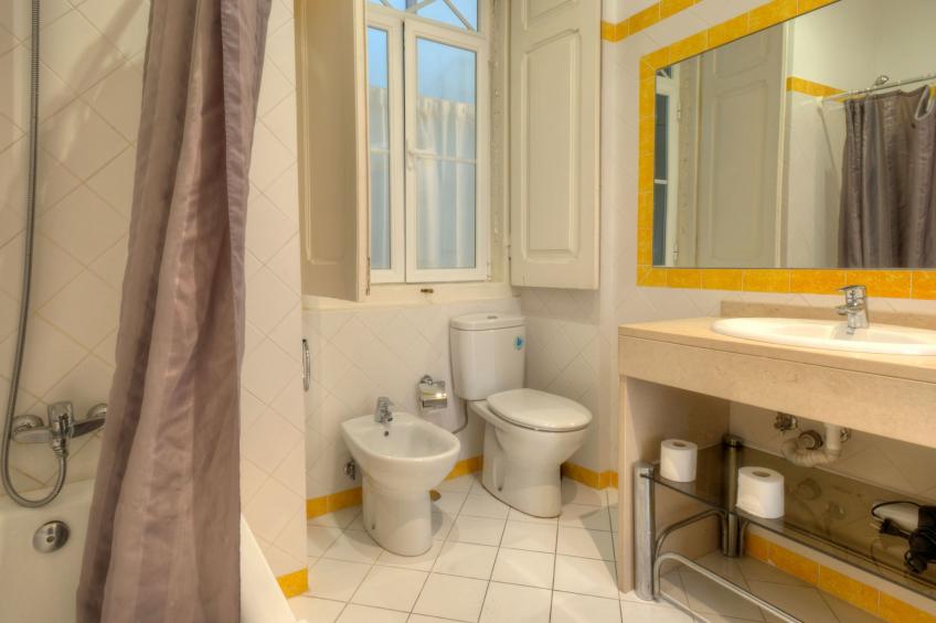 Großzügige Wohnung für 17 Personen in Lissabon - foto 15