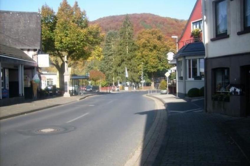 in Waldbreitbach mit Whirlpool - foto 17