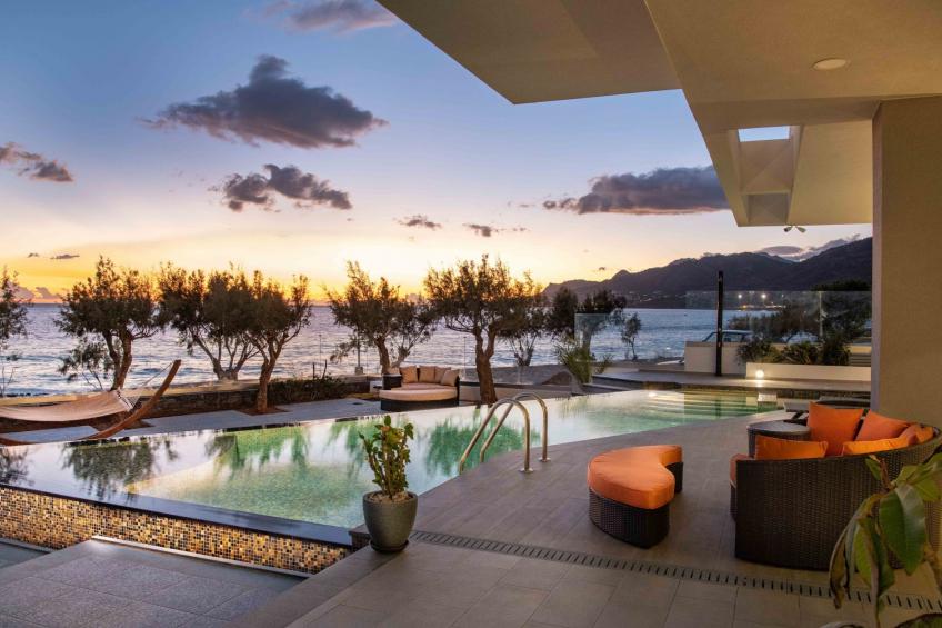 Ferienvilla "Jupiter Views" mit Infinity Pool