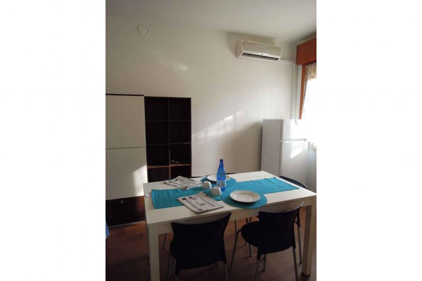 Vakantiewoning met airconditioning, terras en zwembad - VW-HGZJ5 - foto 4