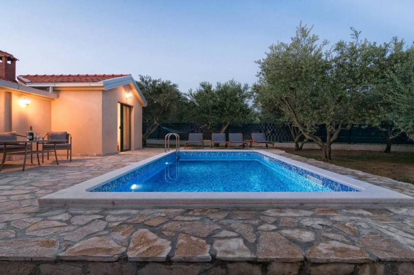 Hidden Gem Holiday Home with Pool in Kastel Stafilic - Two Bedroom Holiday Home with Pool - foto 19