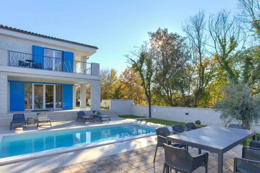 Villa met SPA en buitenzwembad - BF-GY4NG
