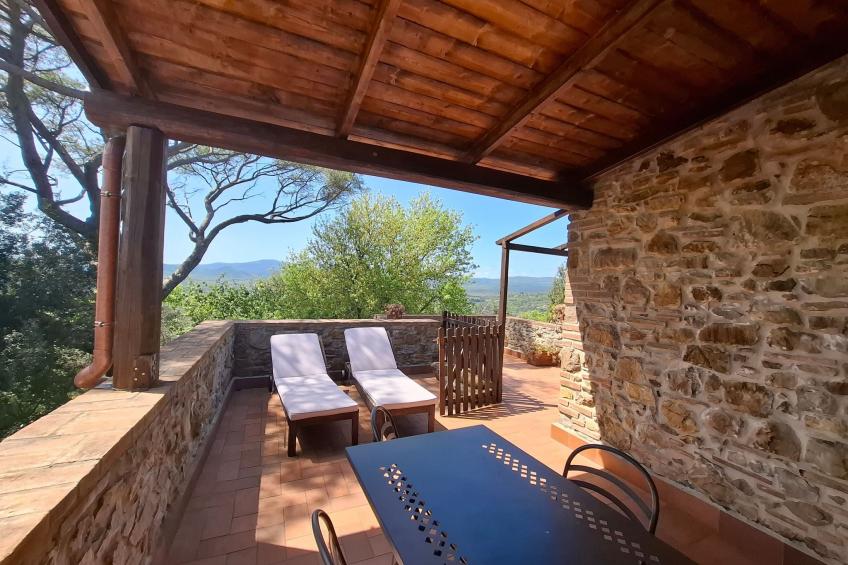 Bauernhauswohnung mit großer Terrasse