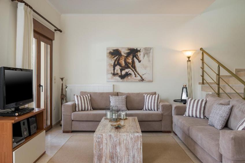 Wunderschöne Villa mit Seeblick und Pool in der Nähe von Restaurants - foto 4