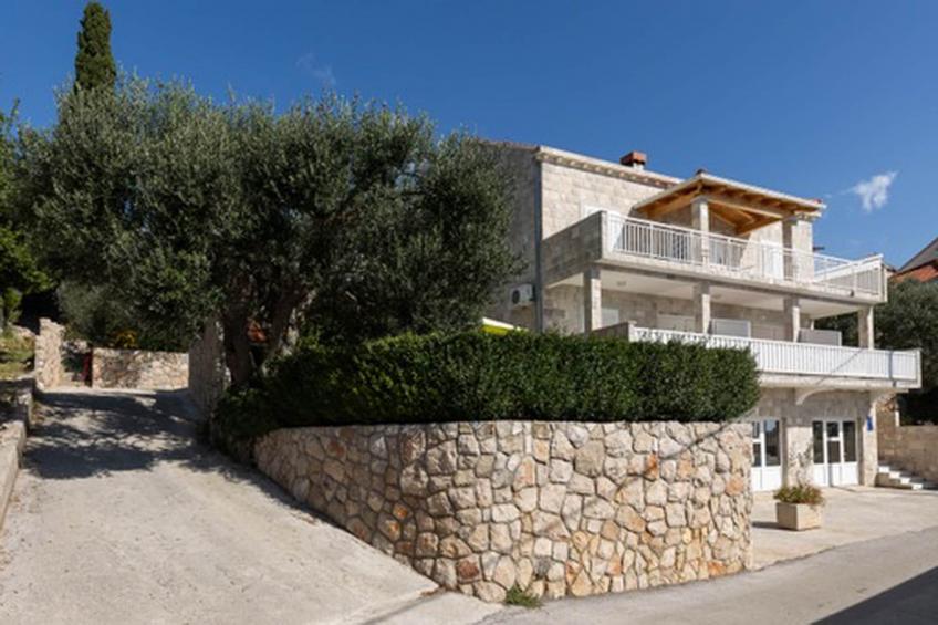 House Rašica - One Bedroom Apartment with Terrace and Sea view (3) - foto 21