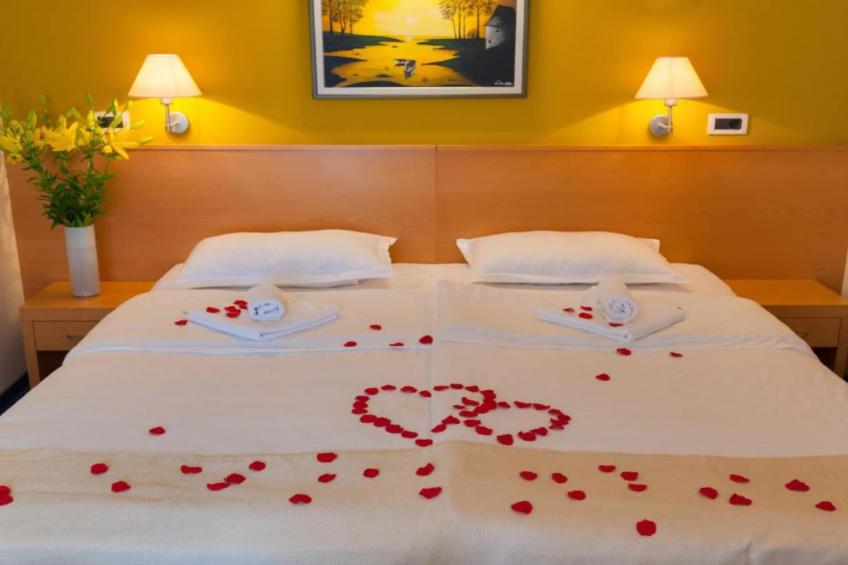 Boutique Hotel Saudade - Standard Double Room With Private Bathroom 1 - foto 2