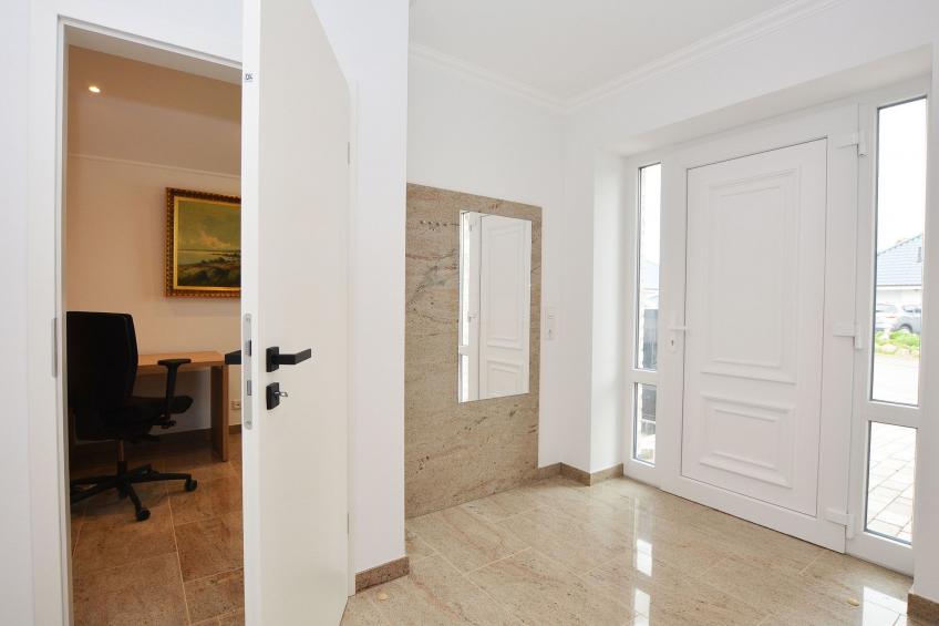 Merzijana Eerdgeschoss in Stinteck - foto 37