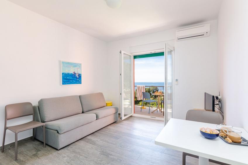 Apartments Villa Luka's - 'No.8' One-Bedroom Apartment with Balcony and Sea View - foto 2