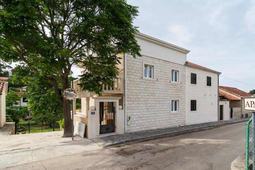 Elegant Sutivan Apartments with Balcony - One Bedroom Apartment with Balcony - foto 15