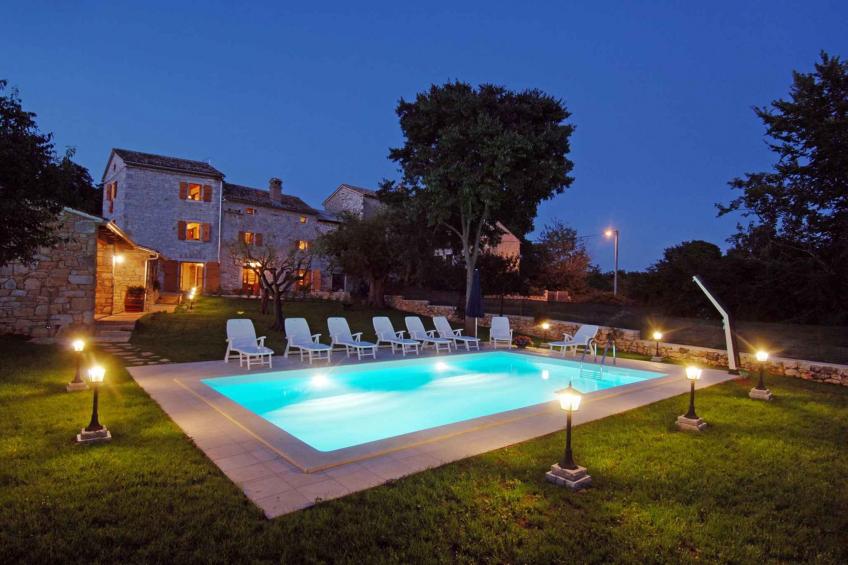 Holiday home mit privatem Pool und Garten - BF-B62P2 - foto 23