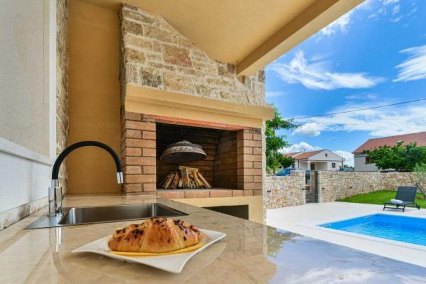 Stone Villa Banovi with heated pool - foto 21