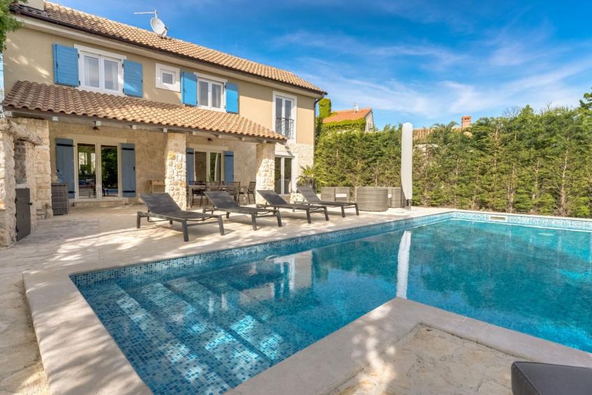 Eine luxuriöse Villa "Maslina" mit Pool und Grill