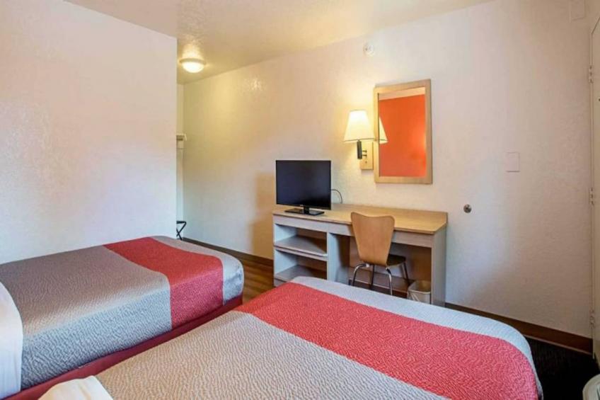 2 Full Beds  Micfridge - foto 15