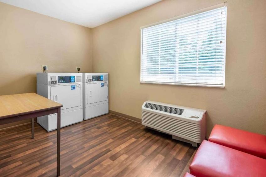 2 QUEEN BEDS | SUITE, NSMK, KITCHEN - foto 28