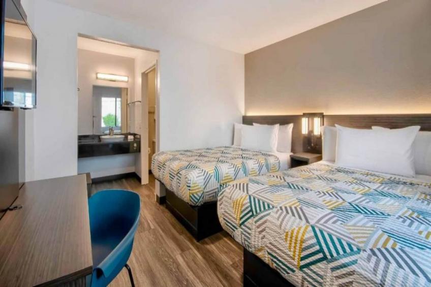 2 Queen Beds  ADA/Tub - foto 5