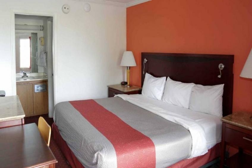 2 Full Beds  Non-Smoking Micfridge - foto 4