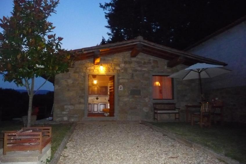 Magnolienhaus mit Pool zwischen Florenz und Arezzo - foto 11