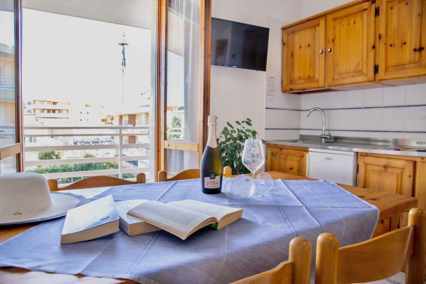 Vakantiewoning Tweekamerappartement met WiFi en airconditioning - VW-9YYZX - foto 14