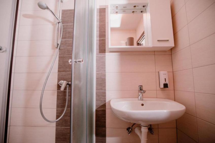 Mountain Serenity Rooms - Double Room with Balcony  3 - foto 3