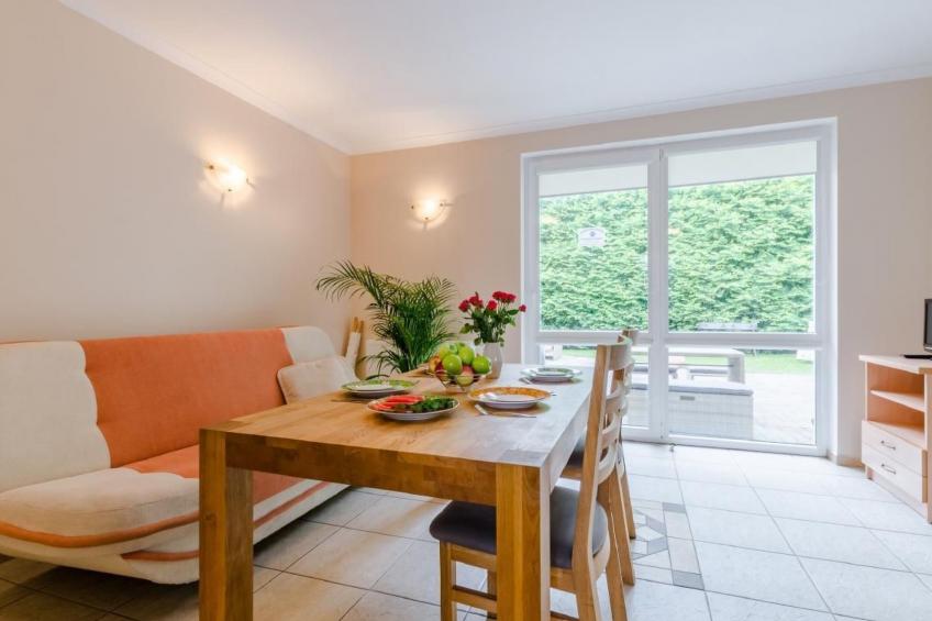 Wohnung mit Garten, Terrasse und Grill