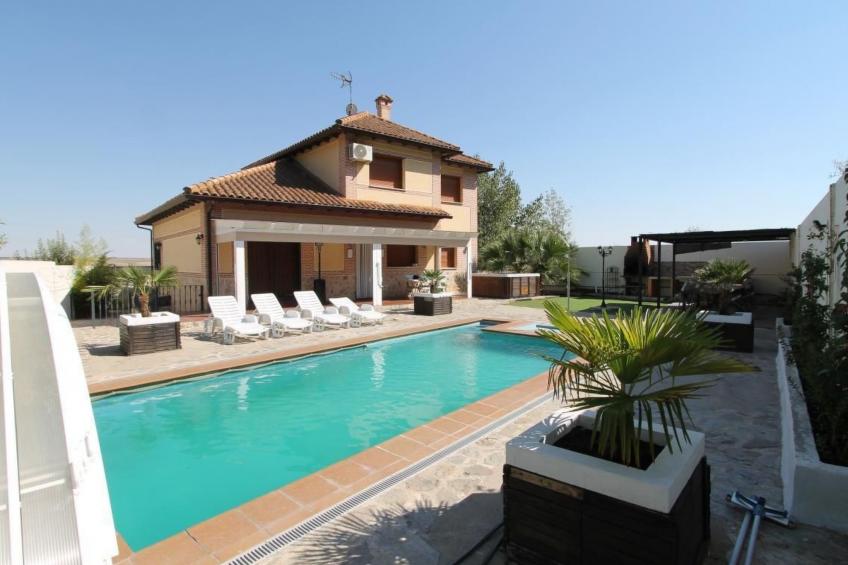 in Seseña mit großem Garten - foto 6