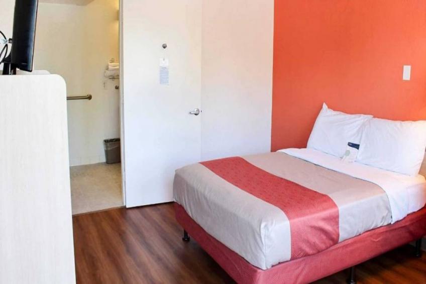1 Queen Bed - foto 14